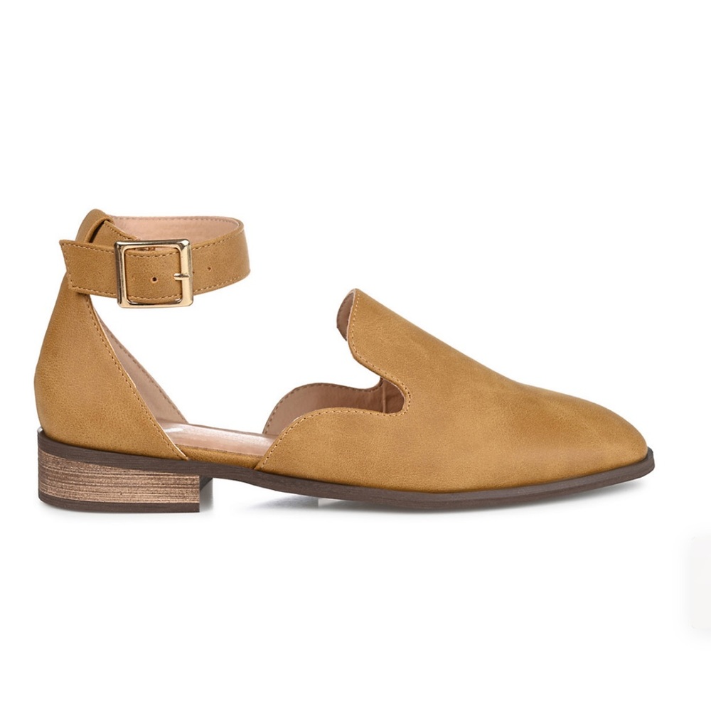 Journee Collection Loreta Women's Flats